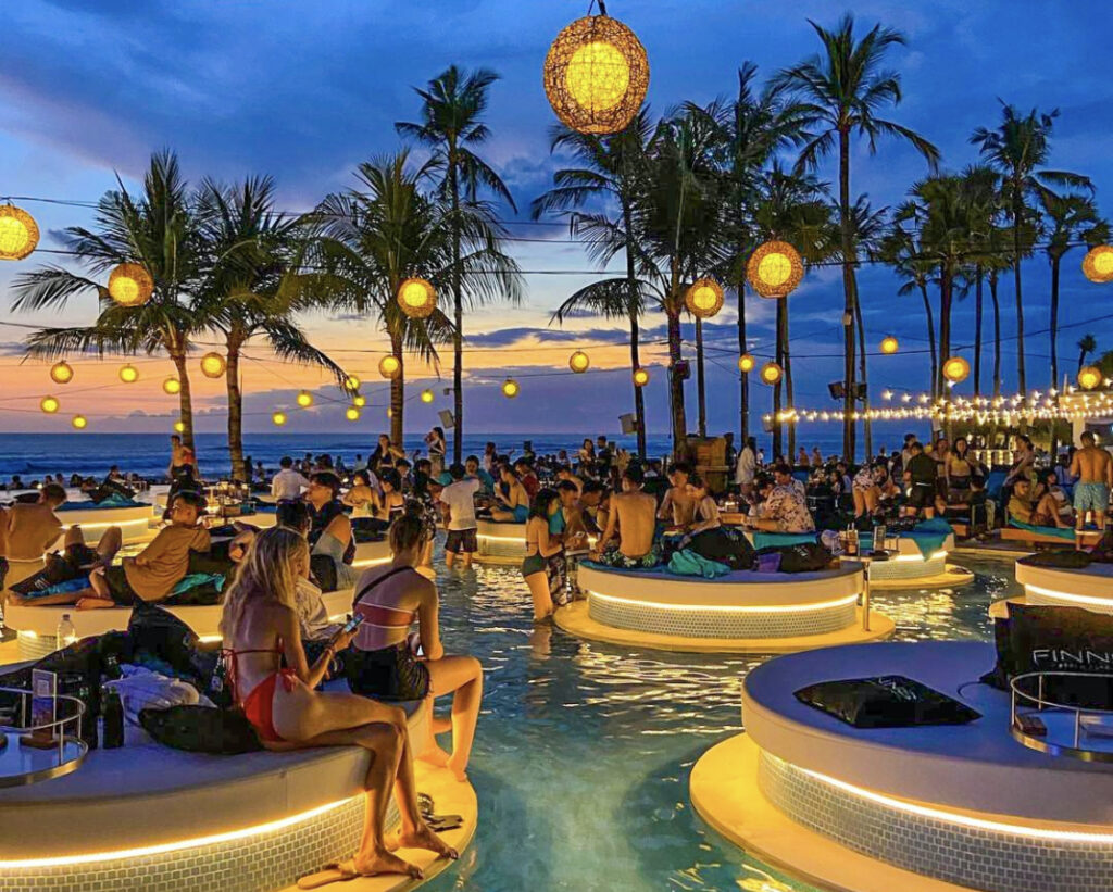 Finns Beach Club, Hot Spot Exclusive Beach Club in Canggu