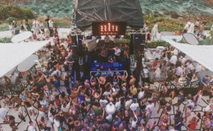 Ulu Cliff House, Hot Spot Beach Club in Uluwatu