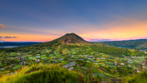 How to hike on Batur Mountain? Do you have any guide contacts?